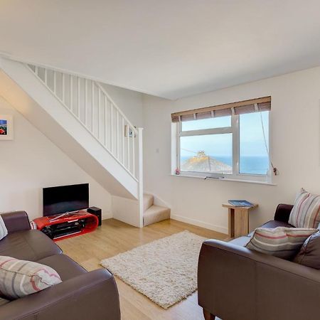 Atlantic Blue Apartment Carbis Bay Exterior photo